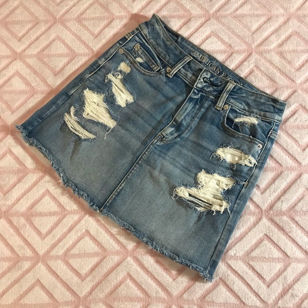 American Eagle Womens Size 4 Blue Jean Distressed Mini Skirt Denim P1203